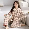 Pigiama trapuntato tessuto da notte da donna Pigiama trapuntato invernale da donna Tre strati caldo peluche addensato Homewear Set colletto alla coreana casual femminile 2024