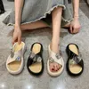 Pantoufles sandales plates pour femmes habillées été brillant strass glisser chaussures de plage femmes robe Bling à la mode dames 2024