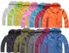2020 NOWOŚĆ Summer Damskie Męskie Marka Marka deszczowa płaszcze Outdoorowe bluzy z kapturem na wolnym powietrzu i wodoodporne filtr przeciwsłoneczny Płaszczy Black8304794