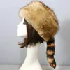 Basker mjuk plysch falsk päls hatt med lång svans kvinnor skid varm vinter utomhus förtjockade vindtäta öronskyddslock
