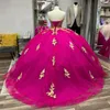 Rose Red Off ombro Quinceanera vestido de baile Floral Gold Applique Lace Tull Princess Dress Sweet 15 anos de festa de festa de 15 anos