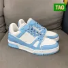 Nouvelles chaussures de créateurs Logo Embossed Trainer Sneaker blanc noir bleu ciel vert denim rose rouge luxes hommes baskets décontractées plate-forme basse baskets pour femmes EUR 36-45