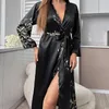 Dames slaapkleding zomerprint kimono badjas zwarte vrouwen gewaad nachthemd v-neck loungewear casual dame zijdeachtige satijnen kleedjurk