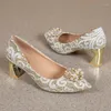 Scarpe eleganti da donna in rilievo di cristallo 2024 primavera tacchi alti grosso Femme moda lusso elegante scarpe basse Zapatos