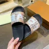 Designer Sandals Dames Slippers Slippels Strandschoenen Luxe dik Soled Damesschoenen Zomer Luxe Vintage Gedrukt Plaid Brand Heren Zomer lichtgewicht indoor maat 35-45