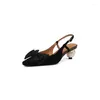 Chaussures de robe 2024 Printemps Femmes Slingback Pompes Big Black Bowknot Décor Sandales d'été 6cm Perle ronde Étranges talons hauts Sandalias Femininos