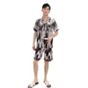 Pyjamas im neuen Stil für Herren aus Eisseide, kurzärmelig, Tiktok-Batik-Allover-Print, Haushaltskleidung, Anzug, lässig und bequem