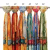 Etniska kläder 2024 Design Färgglada tryckt Hijab Satin Sal för muslimsk kvinna Lång halsduk Ladies Casual Wraps Autumn Poadband 180 40 cm