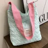 Sacos de noite Bolsa feminina puffer tote bolsa bolsa para baixo algodão acolchoado ombro designer causal hobo balde inchado compras de viagem 2024