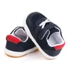 Första Walkers Casual Baby Shoes Infant Boys Crib Mesh Breattable Soft Sole Sneakers Walking Toddler Walker Four Seasons