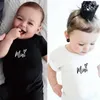 Abiti coordinati per la famiglia Mama Papa e MINI T-shirt con stampa piccola Abiti coordinati per la famiglia Padre e figlio Abbigliamento per bambini Papà T-shirt per neonato Manica corta