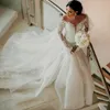 Robes de mariée sirène de luxe pour mariée, grande taille, manches longues, col transparent, dentelle appliquée, robe de mariée perlée pour femmes noires du Nigeria, NW131