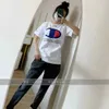 Spot japonês campeão de compras camiseta de manga curta com grandes letras C bordadas no peito para homens e mulheres