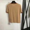 T-shirts masculins T16 2024 Été étoile du même style bouton métallique Broidered lettre à manches courtes à moitié ronde