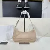 Дизайнер Le Bisou Ceinture Back Bag Fashion Bulte Buckle Buck Sagce Bed Sudbag Women Women Beadling Bag Luxury Classic Ball Classic Shopper Bag240226