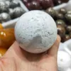 Figurines décoratives 1 pièce, boule de cristal d'agate blanche naturelle, sphère de Quartz cornaline, orbe, pierre précieuse de guérison pour la décoration de la maison