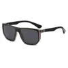 Solglasögon Designer Mens Raybans. Wayfarer Solglasögon Kvinna Mens Nya polariserade solglasögon Square Frame Fashion Trend Leisure Solglasögon unisex solglasögon 8371