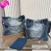 Channel 22 Denim Grand Boodschappentas Tote Travel Designer Vrouw Sling Body Duurste handtas met zilveren ketting Gabrielle Qt