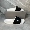 Designer unisex pool strand flip flops för män kvinnor heta mode tofflor slidare paris glider sandaler tofflor storlek 36-45