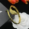 Bransoletka designerska klasyczna biżuteria luksusowa bransoletka Bransoletka niezależna materiał swobodny regulowany otwieranie wysokiej jakości prezentu urodzinowego para