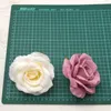 30pcs/działka 9 cm-10 cm duże białe różowe sztuczne głowice kwiatowe DIY Dekoracja ślubna Scrapbooking rzemiosło fałszywe kwiaty 240220