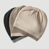 Berets Inner Mongolia Knitted Cashmere Hat Beige Warm For Men Women Autumn Winter Dome Heterochromatic Side