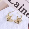 Boucles d'oreilles en forme de C pour femmes, bijoux européens et américains, vente en gros, couleur émail, mignon, amusant, petite abeille, amour, vente en gros