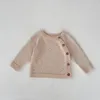 Set di abbigliamento Ins 2024 Autunno Neonate 3 pezzi Set di vestiti in cotone lavorato a maglia a maniche lunghe Cappotto all'uncinetto Pantalone con bavaglino Cappello Completo da bambino