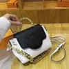 Brand Pu Leather Metal Chain Bag Bag Bag Barge Capital Counter Counter Counter Bag Bag Bag Gronging Messenger Bag