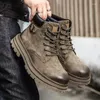 Botas 2024 outono inverno homens tornozelo moda fivela ao ar livre na moda ao ar livre casual rendas de couro plana com sapatos masculinos