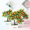 Dekorativa blommor 2024 Fake Potted Artificial Plants Bonsai Orange Fruit Tree For Home Wedding Room Decoration Flower El Party Decor