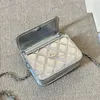 Designer Women Diamonds Silver Star Mini Flap Bag 15x12cm quiltad kalvskinn Läder Lovely Coin Purse Matelasse Chain Midjepaket Lyxig axelkorsskropp Handväska