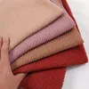 Sciarpe Argento Piega Cotone Hijab di Colore Solido Scialli Rughe Per Le Donne Sciarpa Musulmana Estate Lungo Avvolge Signore Morbido Foulard