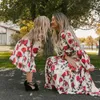 Tenues assorties pour la famille 2023 Maman et fille Robe florale à manches longues Vêtements Look familial Tenues assorties Fête de mariage Maman et moi Robes longues 5-12