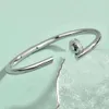 Classic Love Nail Designer Jewelry 2024 Mode hoogwaardige armband voor mannen Joodsy Vrouwen Sieraden Mooie zus Gift