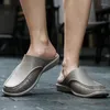 Sandały Letnie skóra dla mężczyzn oddychające, miękkie dno wodoodporne kapcie noszenie swobodne buty do chodzenia zapatos nieforma