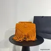 France Womens Suede Fringe College Envelope Påsar med Tassel Chevron Line V-Stitch Top Handle Totes GHW Crossbody Shoulder F W MUL226E