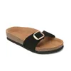 2024 Slippers for Men Femmes Slides Sliders Designer Sandales Black Grey Brown Clogs en cuir en cuir en cuir en cuir