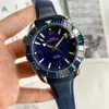 Montre-bracelets Luxury Automatic Watch for Men Watchs mécaniques Bracelet en acier inoxydable Céramique bleu noir