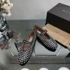 Sapatos de vestido de fundo plano sapatos de grife mulheres dedo redondo strass barco sapato luxuoso couro rebite fivelas Mary Jane sapatos confortáveis ​​balé 01