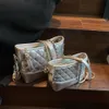 French Haute Couture, nisza wędrująca pachnący wiatr damski, mała kwadratowa torba, sieć diamentowa, wiosna/lato 2023 Crossbody Work 75% Hurtowa fabryka