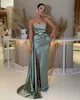 Eleganti abiti da ballo verde chiaro Abito da sera senza spalline Pieghe Abito lungo formale per occasioni speciali con spacco sulla coscia