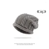 BERETS GOLEXURY 2024 VINTER HARAJUKU BEANIES KNITT HAT Kvinnor Fashion Warm Cable Gorro Men Hip Hop Skullcap Short Unisex Basic Cap