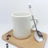 Tazze Tazza in vita creativa Tazza in ceramica bianca al latte Tazza da cartone animato Pubblicità minimalista Caffè carino