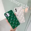 Mobiltelefonfodral Fashion Rhombic Pattern Candy Color for iPhone 13 Pro Max 12 11 X XR XS XSMAX 6 7 8 SE Frosted Cover Mobile Case Shell 240219