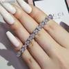 Classice Chiny Zircon Roman Chain Bracelets للنساء المليءات من Rhinestone Love Heart Cuban Rink Chain Bracelets Gift YQ240226