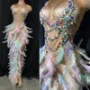 Stage Wear Sans manches Embelli Multi-Color Plume Femmes Anniversaire Robe longue Perle High Split Robes asymétriques Soirée Prom Outfit