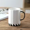 Muggar 16oz vit geometrisk kaffemugg keramisk kopp te kort porslin par gåva stora mjölkkoppar och drinkvaror