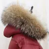 コート大きな天然のアライグマの毛皮の首輪フード付き冬のジャケットの女性