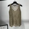 Kvinnors tankar 2024 Koreansk version Sequin Sexig ihålig Suspender Vest Bright Silk Gold Line ärmlösa leggings Slim Knit Shirt Top